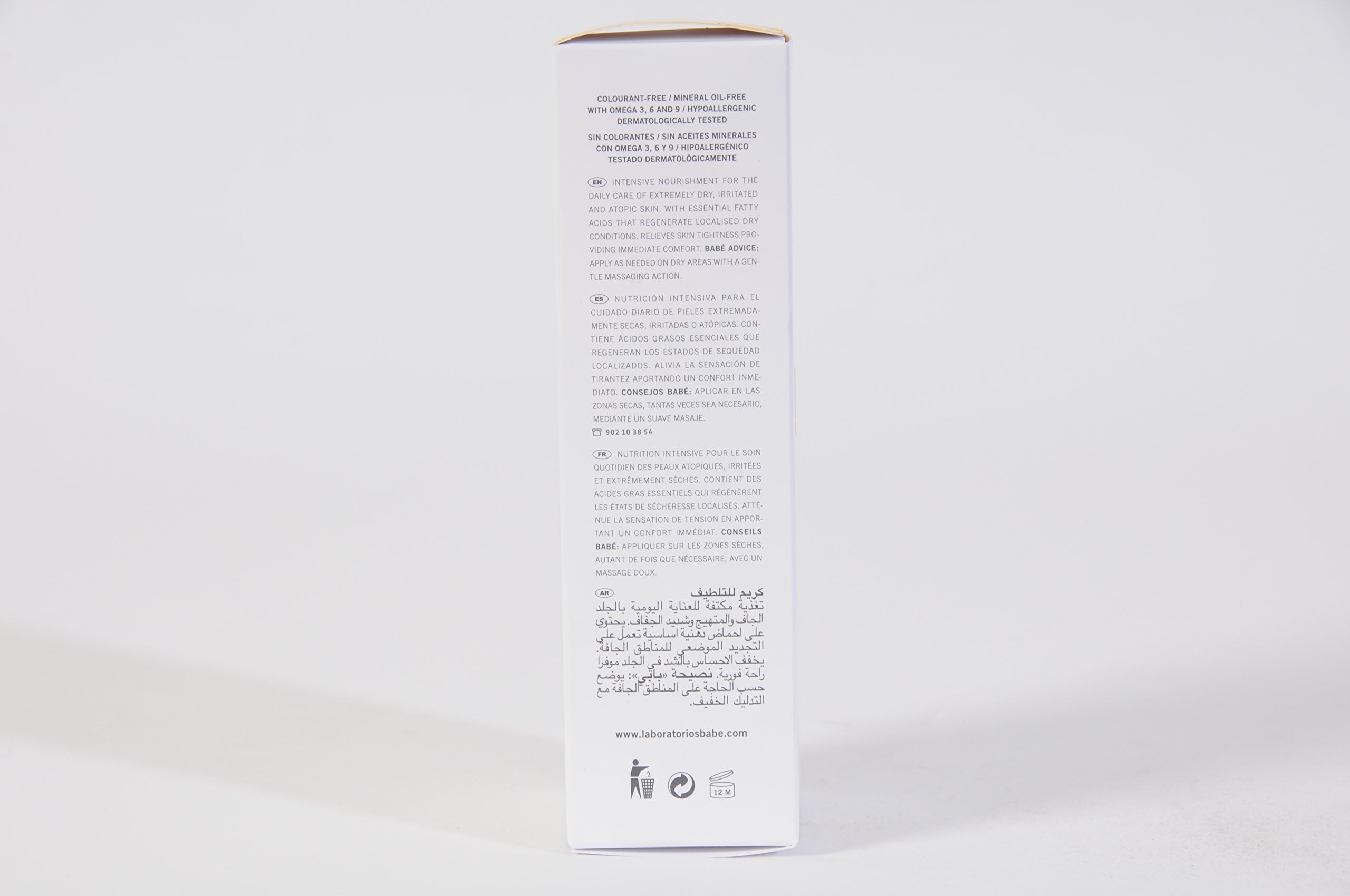 Applying Babe emollient cream on hands demonstrates quick absorption and hydration.