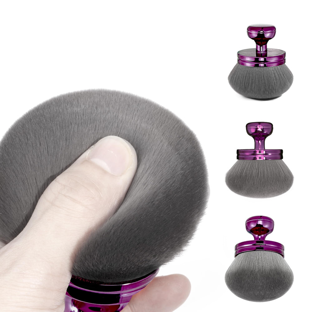 BABYSHEEP Blend & Blur brush demonstrates even application for full-body makeup