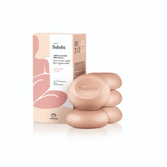 Bagues Natura Tododia bar creates creamy foam for gentle cleansing with pecan and cocoa