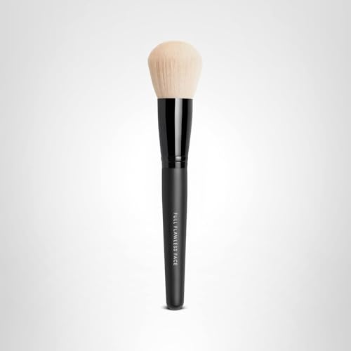 bareMinerals Full Flawless Face Brush features soft fibers for bronzer blending.