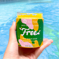 BareSoul FREE scrub sea salt grains highlight natural exfoliation texture.