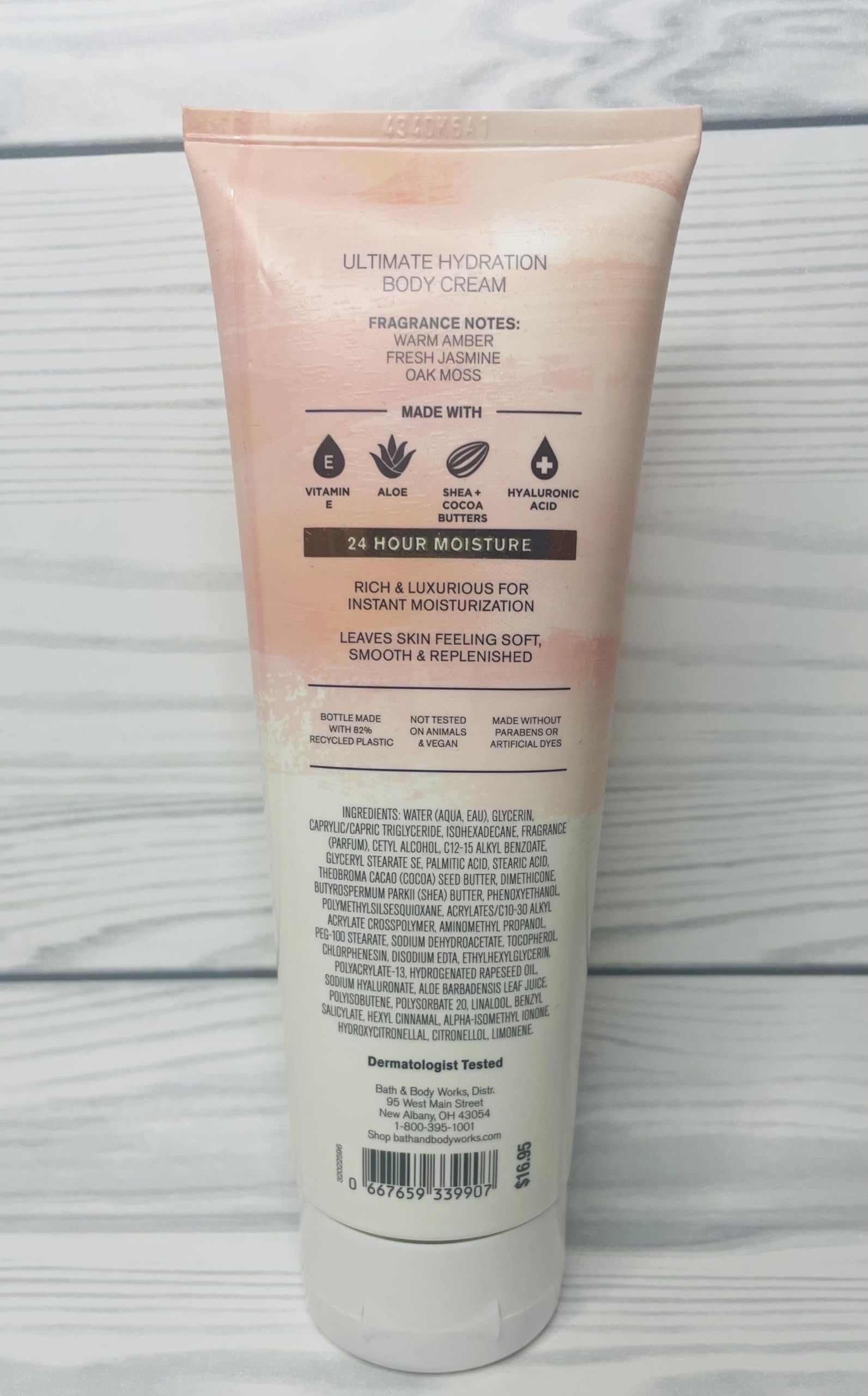 Bath & Body Works Amber Blush swatch on skin showing quick hydration and comfort.
