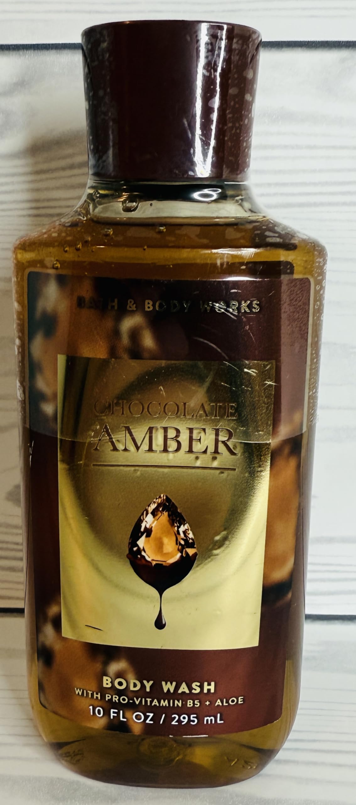 Bath & Body Works Chocolate Amber body wash fragrance close-up showing warm notes.
