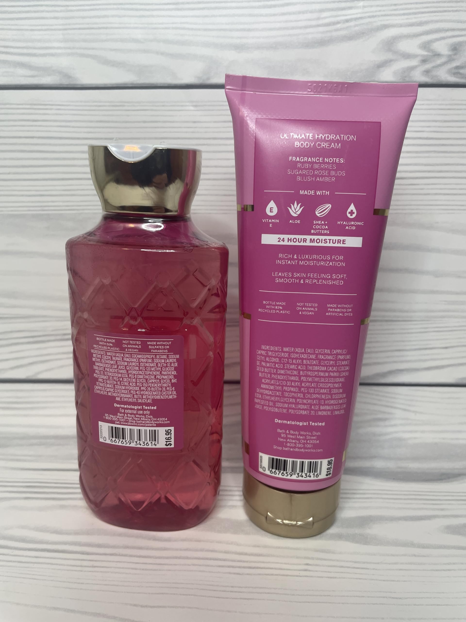 Bath & Body Works Covered In Roses body wash bottle with ruby berries and rosebud aroma.