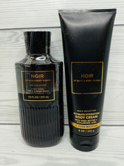 Bath & Body Works Noir body wash pour showing rich lather and refreshing cleanse