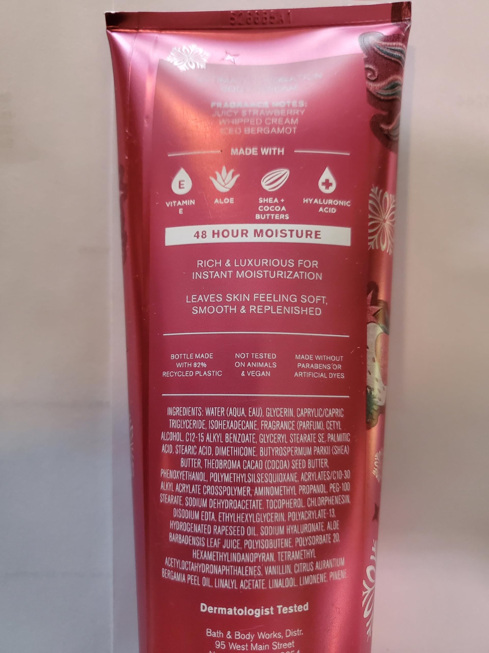 Bath & Body Works Strawberry Snowflakes packaging; seasonal design adds festive shelf appeal.