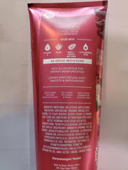 Bath & Body Works Strawberry Snowflakes packaging; seasonal design adds festive shelf appeal.