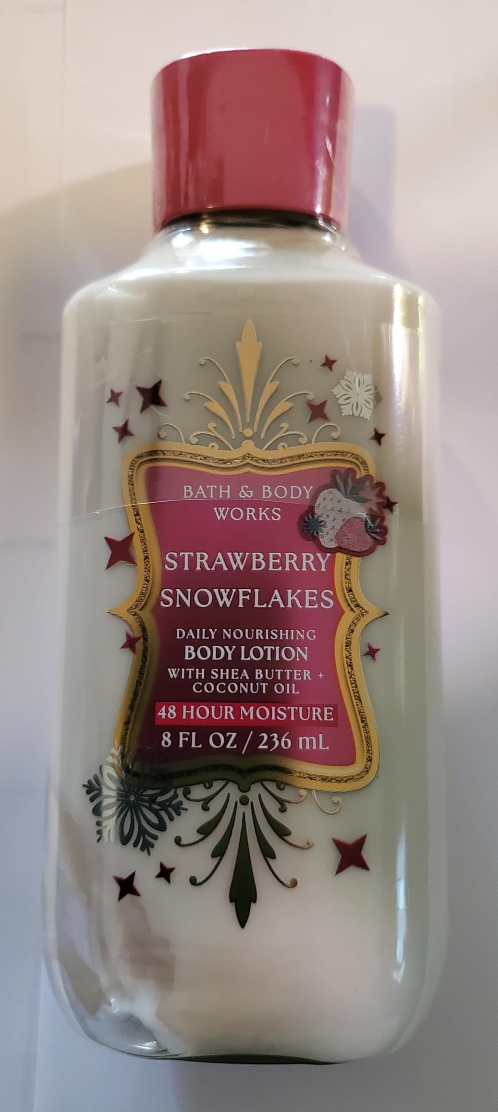 Bath & Body Works Strawberry Snowflakes snowflakes image; festive details evoke holiday mood.