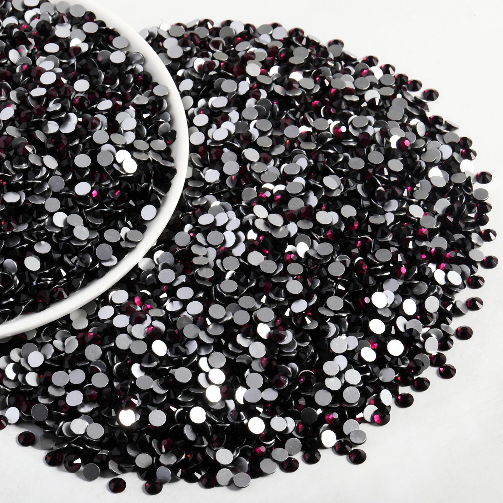 Beadsland Glass rhinestones bulk pack enables DIY glitter accents