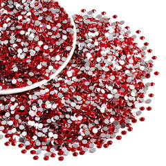 Beadsland glass rhinestones with high clarity for sparkling fashion projects.