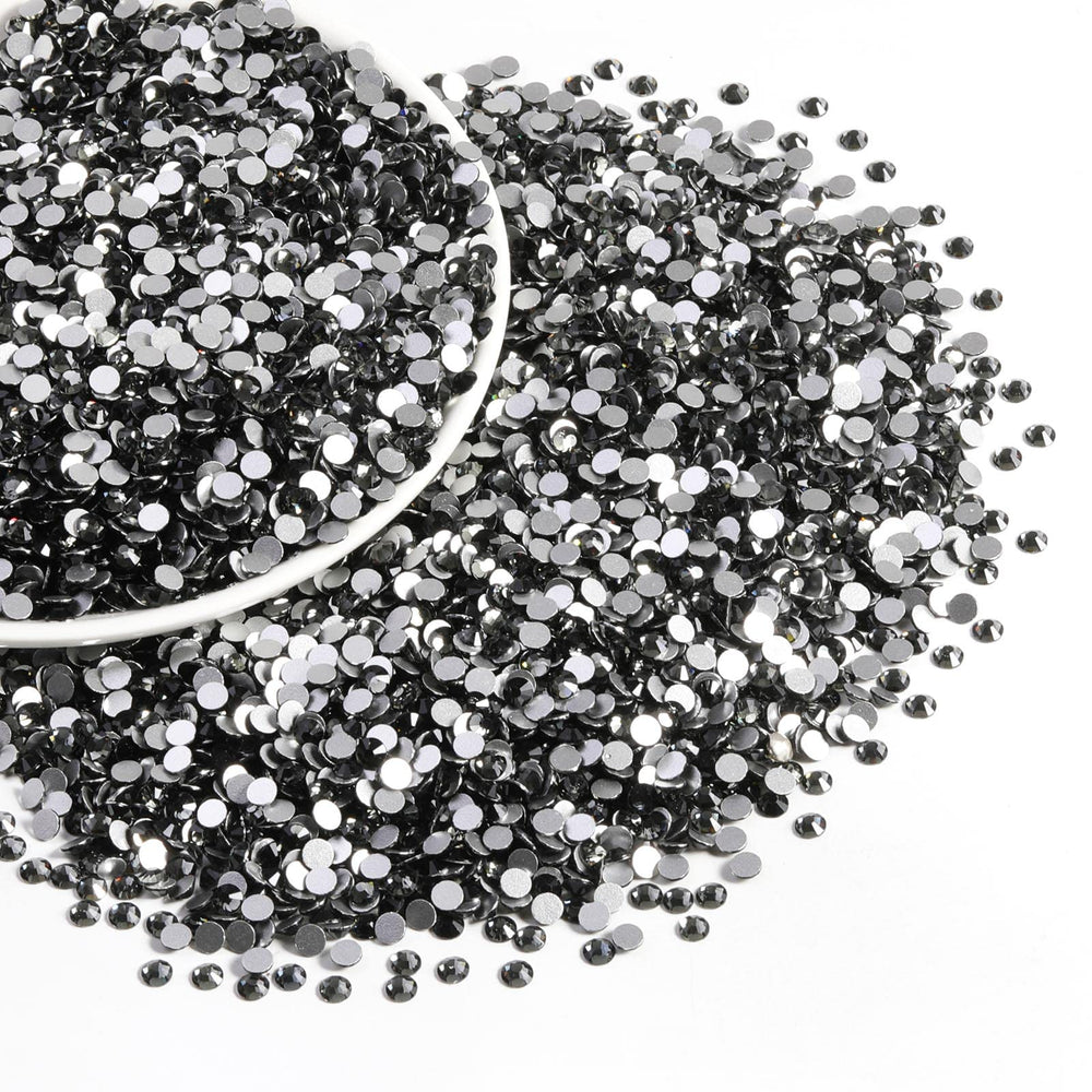 Glass Beadsland rhinestones with precise cut for sparkle
