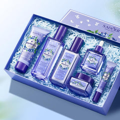 BeauBase Blueberry Moisturizer sealing moisture for soft, balanced skin.