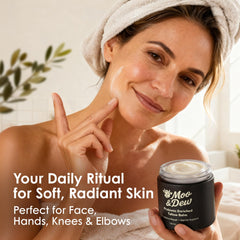 BeautyOnBoard bamboo spatula included with moisturizer