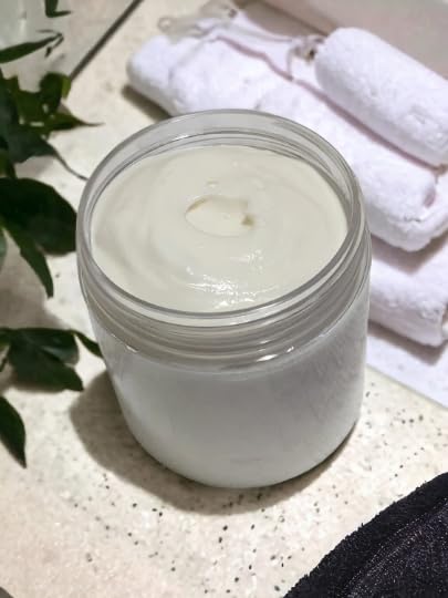 Beef Tallow & Magnesium Body Butter texture spread demonstrates rich moisture for cracked skin