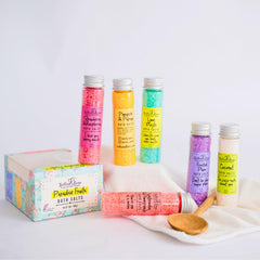 Fruity scents evoke a uplifting bath experience with Bella and Bear