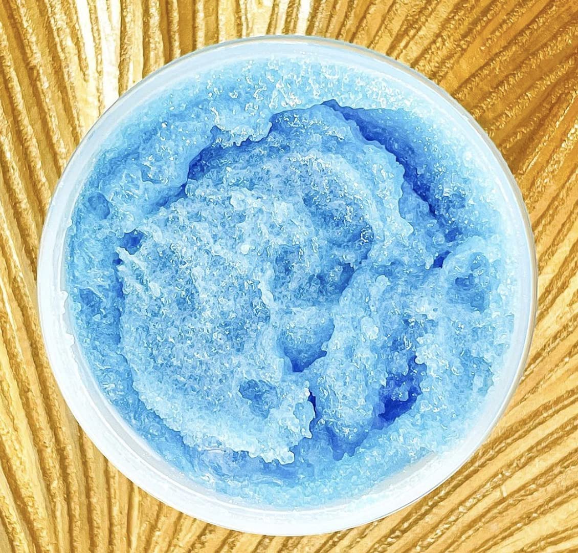 Bella & Bear Ocean Spray Scrub texture close-up showing exfoliating grains