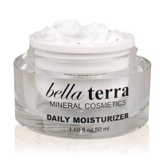 Bellaterra Cosmetics Glass jar packaging—sleek, compact vanity staple.