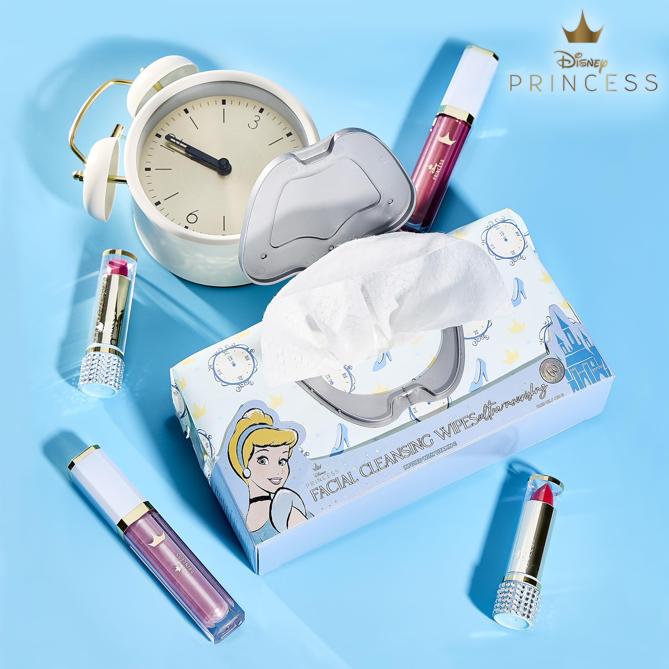 Belle Maison Disney Princess makeup set includes 10 essential products for complete looks.