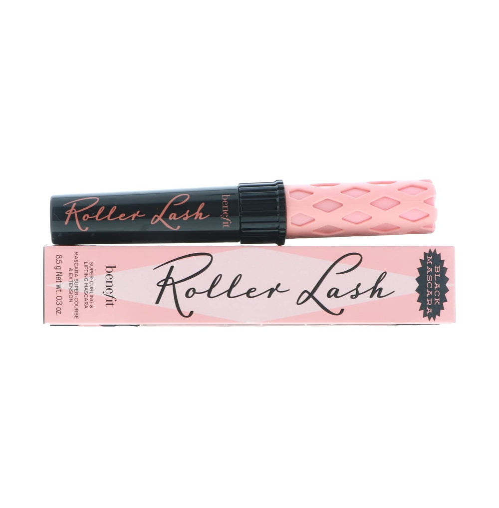 Lightweight Benefit Roller Lash formula visible on lashes