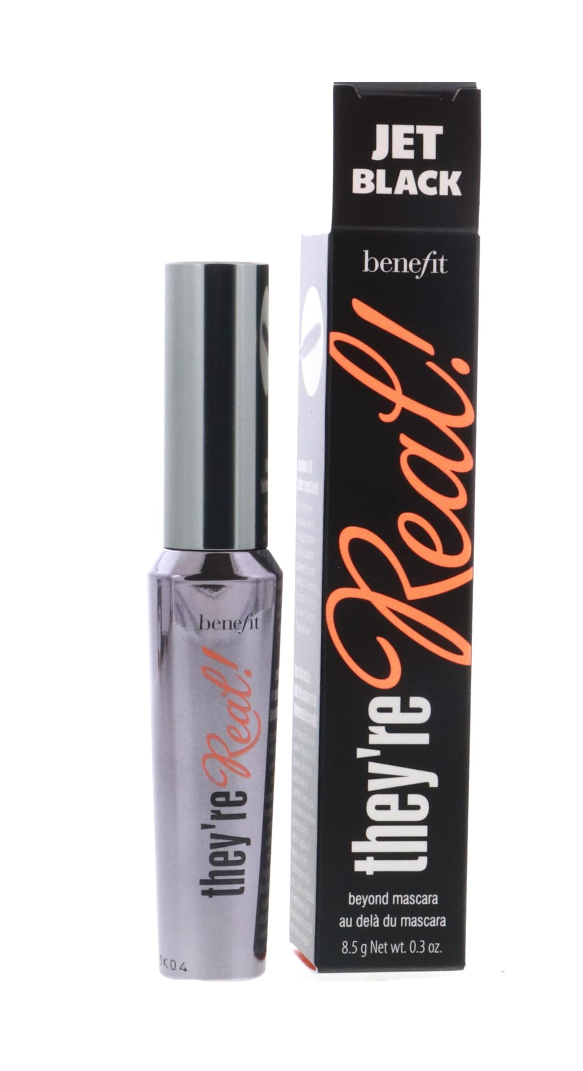 Benefit They're Real Mascara brush close-up showing precision bristles for defined lashes.