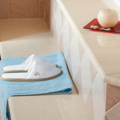 BERGMAN KELLY individually wrapped spa slippers for hygiene
