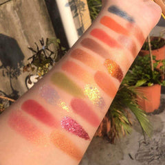 BestLand Pro metallic shimmer finish for luminous lids and dimension.