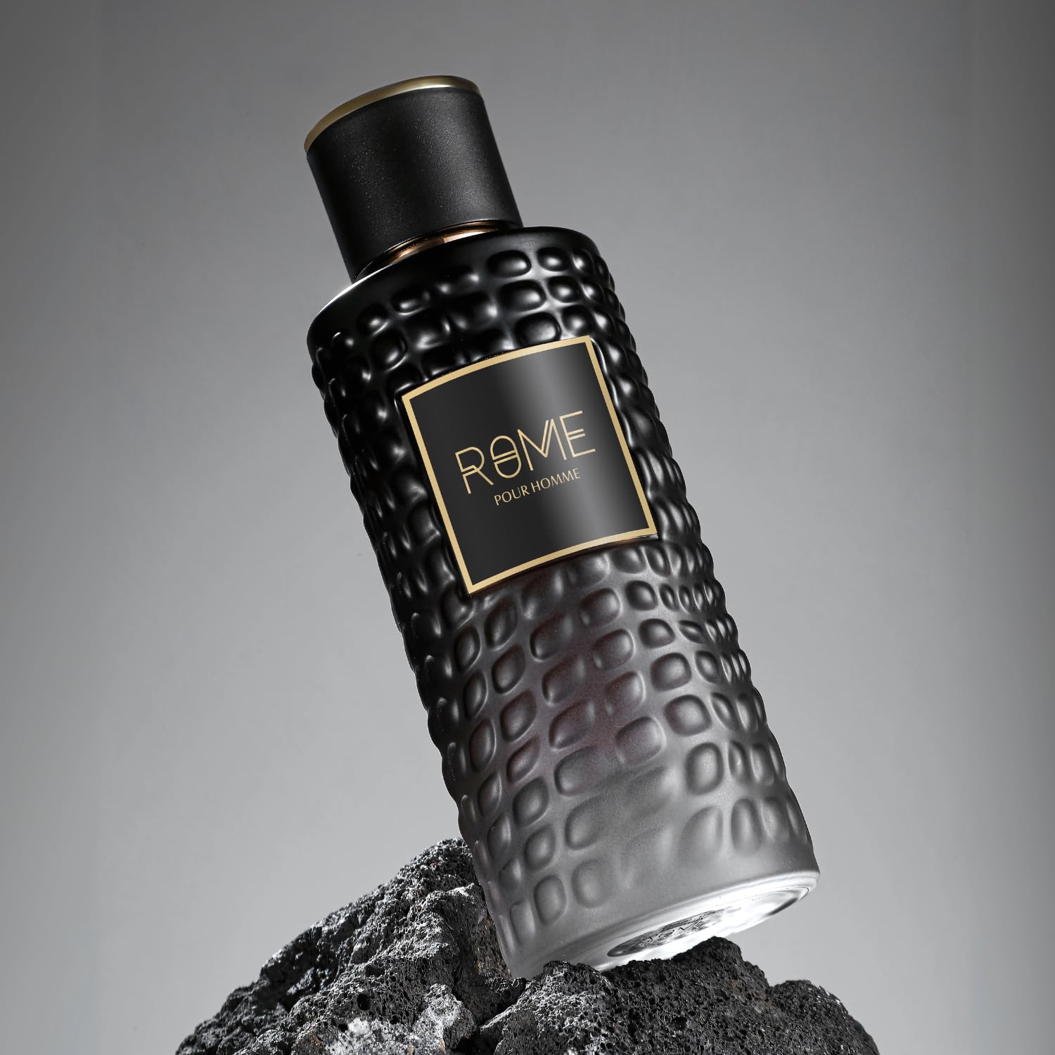 Bharara Rome Pour Homme heart notes: ginger and sage add warm depth.