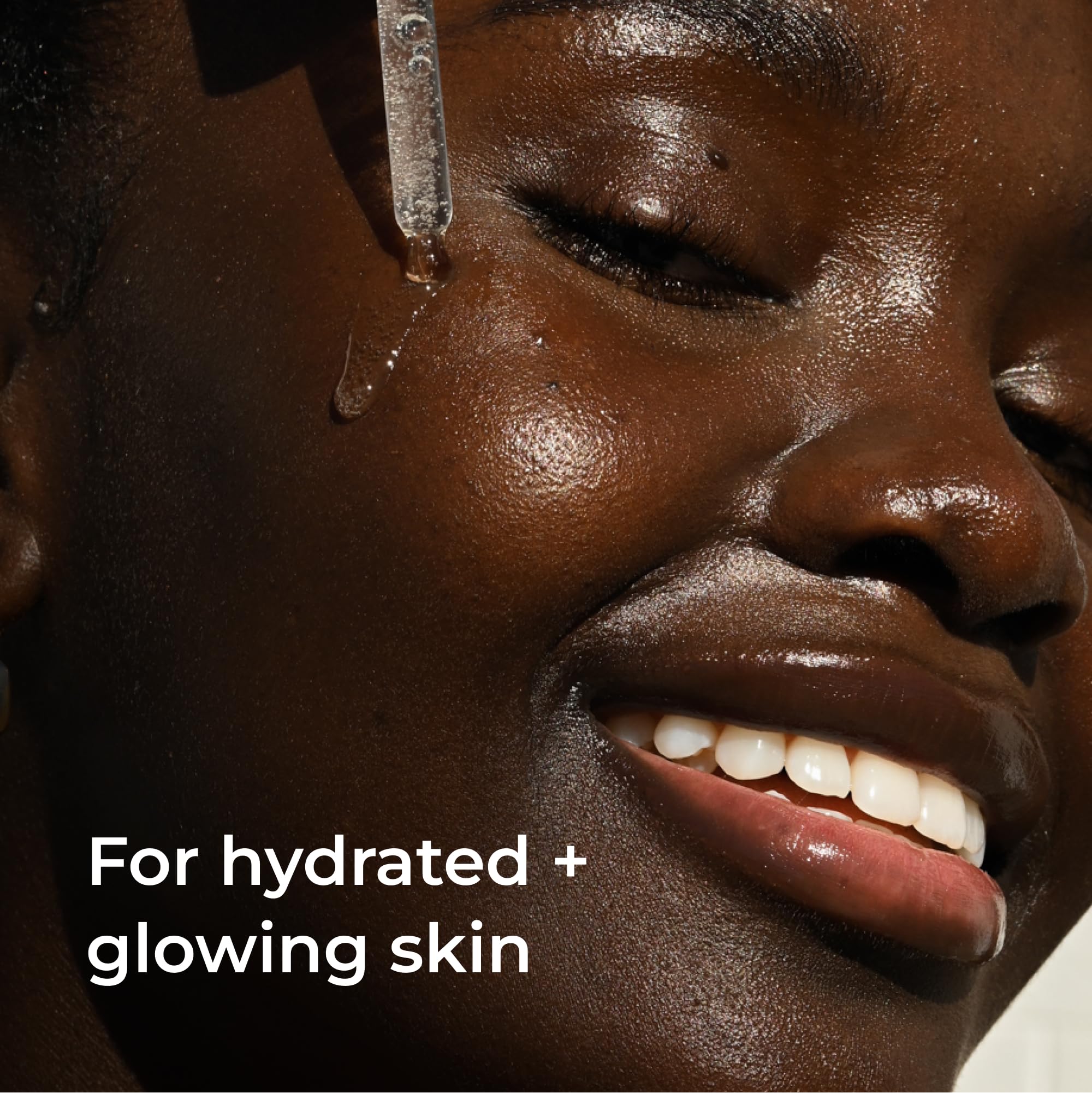 Bigger Than Beauty Liquid Brilliance close-up shows niacinamide ingredients for a healthy-looking glow.