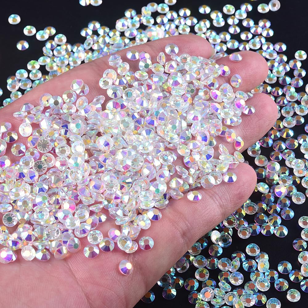 High-quality glass gems from Blinginbox for DIY decorations and outfits