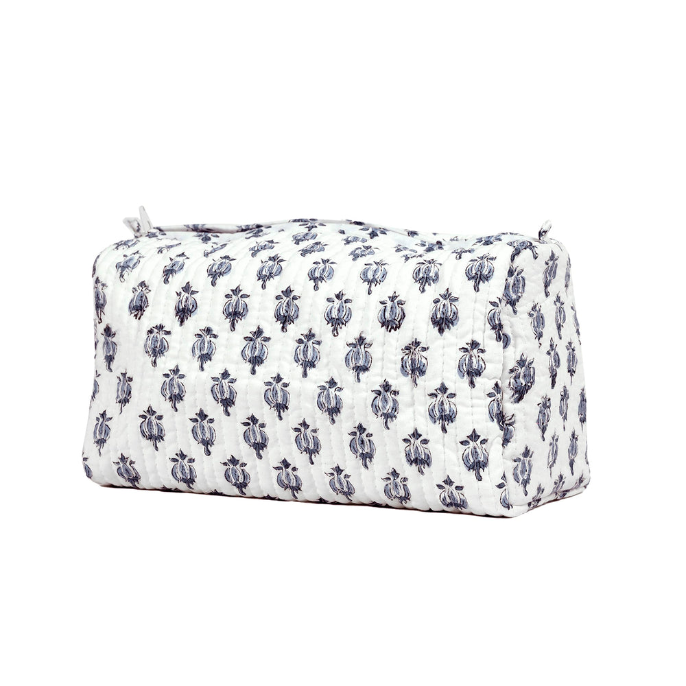 BLOCK N STYLE inner zip pocket provides secure space for small items.