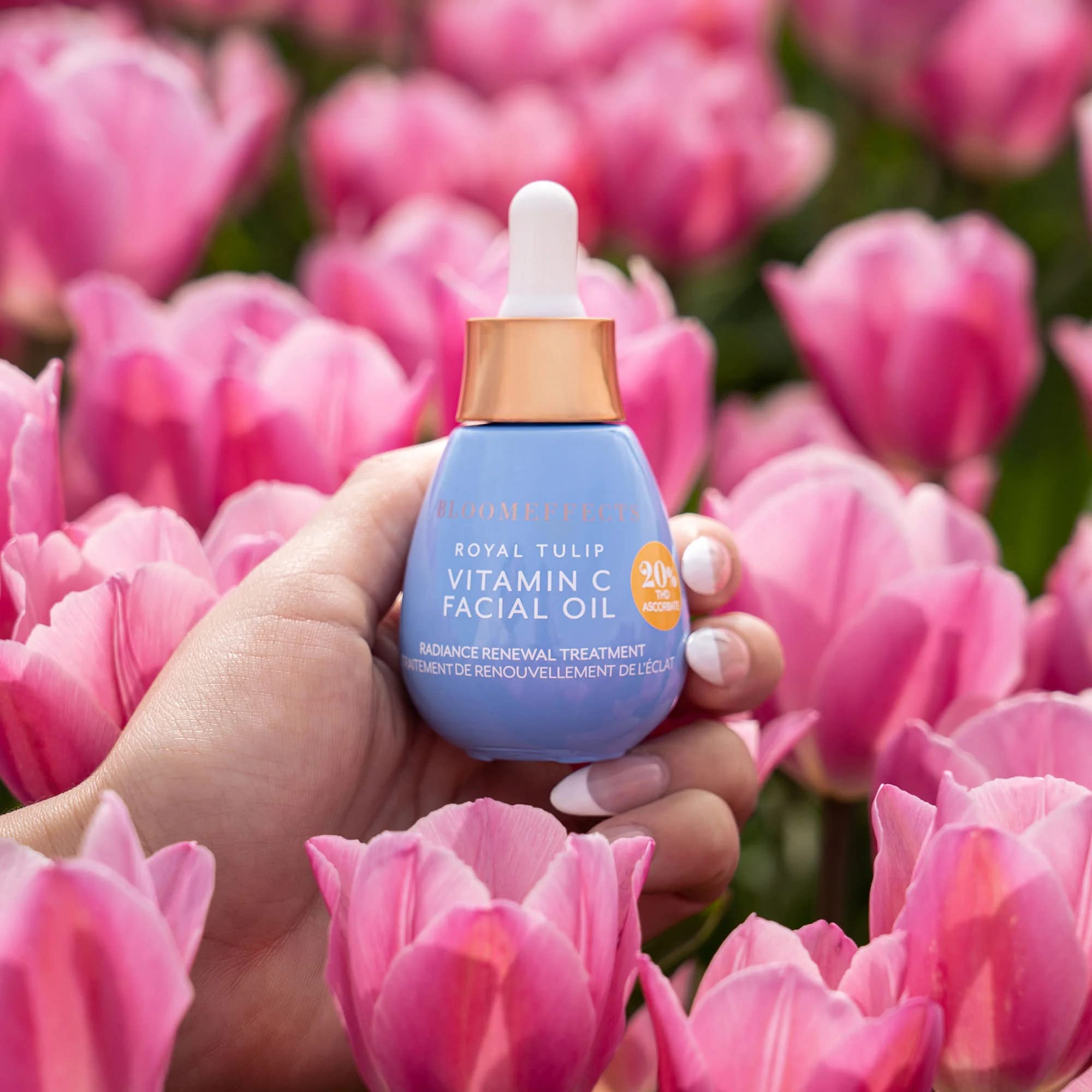 Bloomeffects Royal Tulip Vitamin C Oil ingredients close-up highlights antioxidants and vitamins
