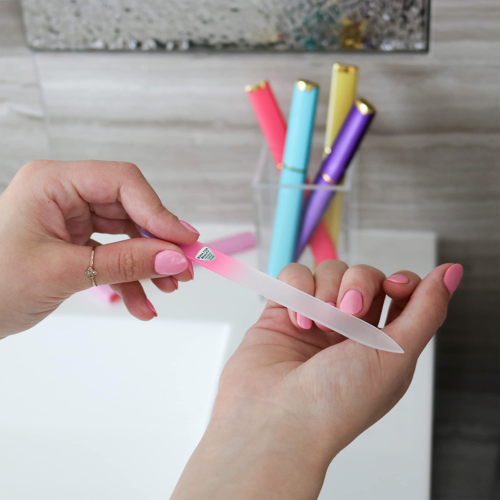 Five-pack Bona Fide Beauty nail files neatly stored in a case