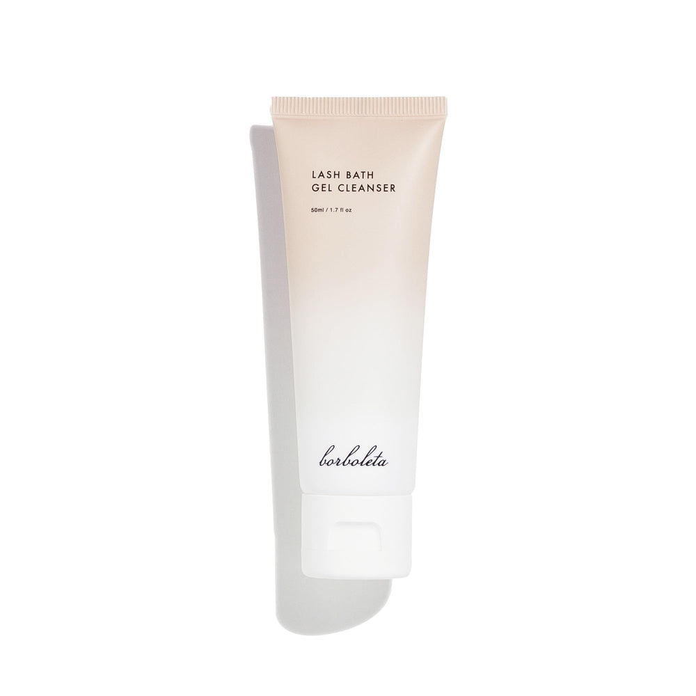 Borboleta Lash Bath Gel Cleanser bottle pour for gentle lash extension cleaning