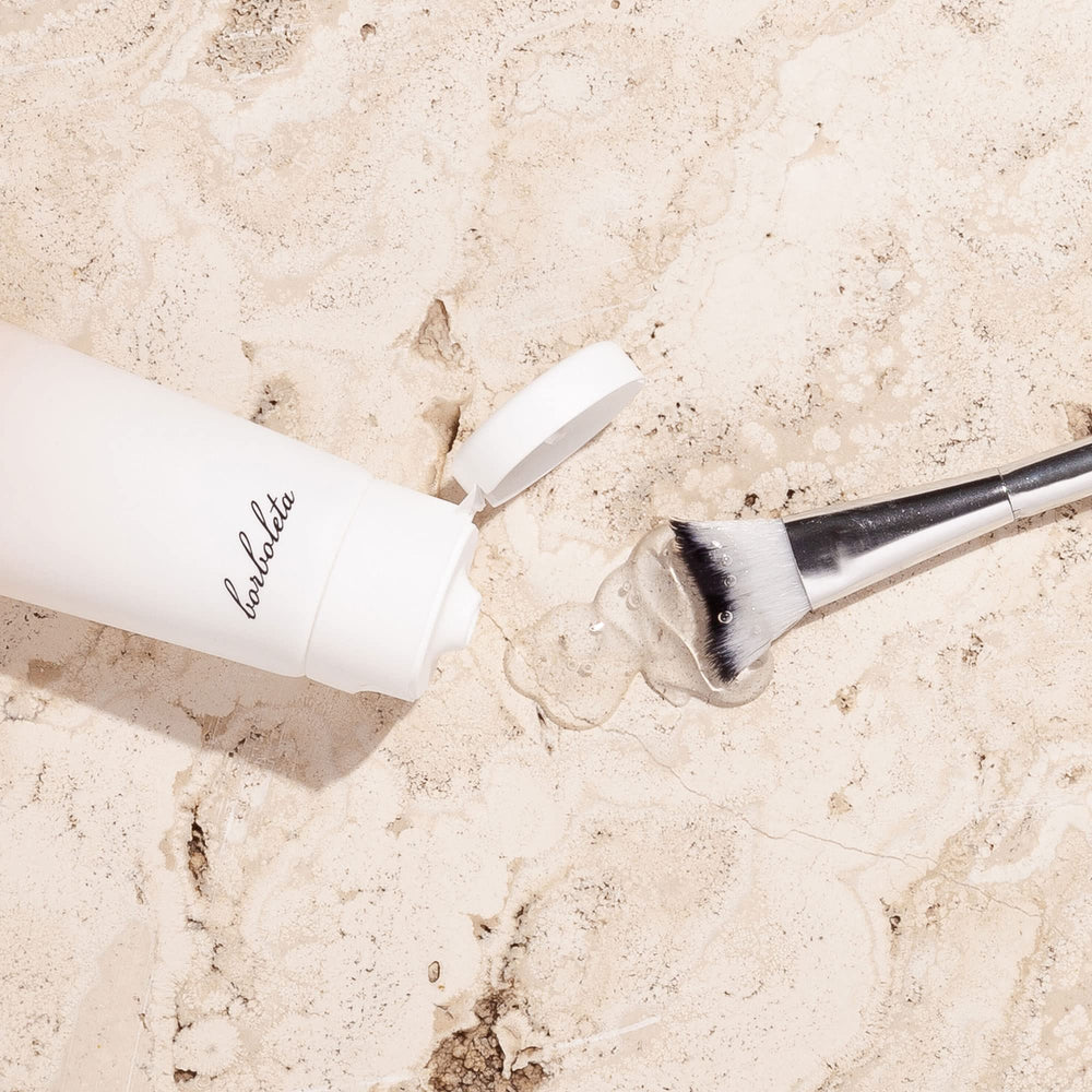 Borboleta Lash Bath Gel Cleanser travel-size packaging for on-the-go care