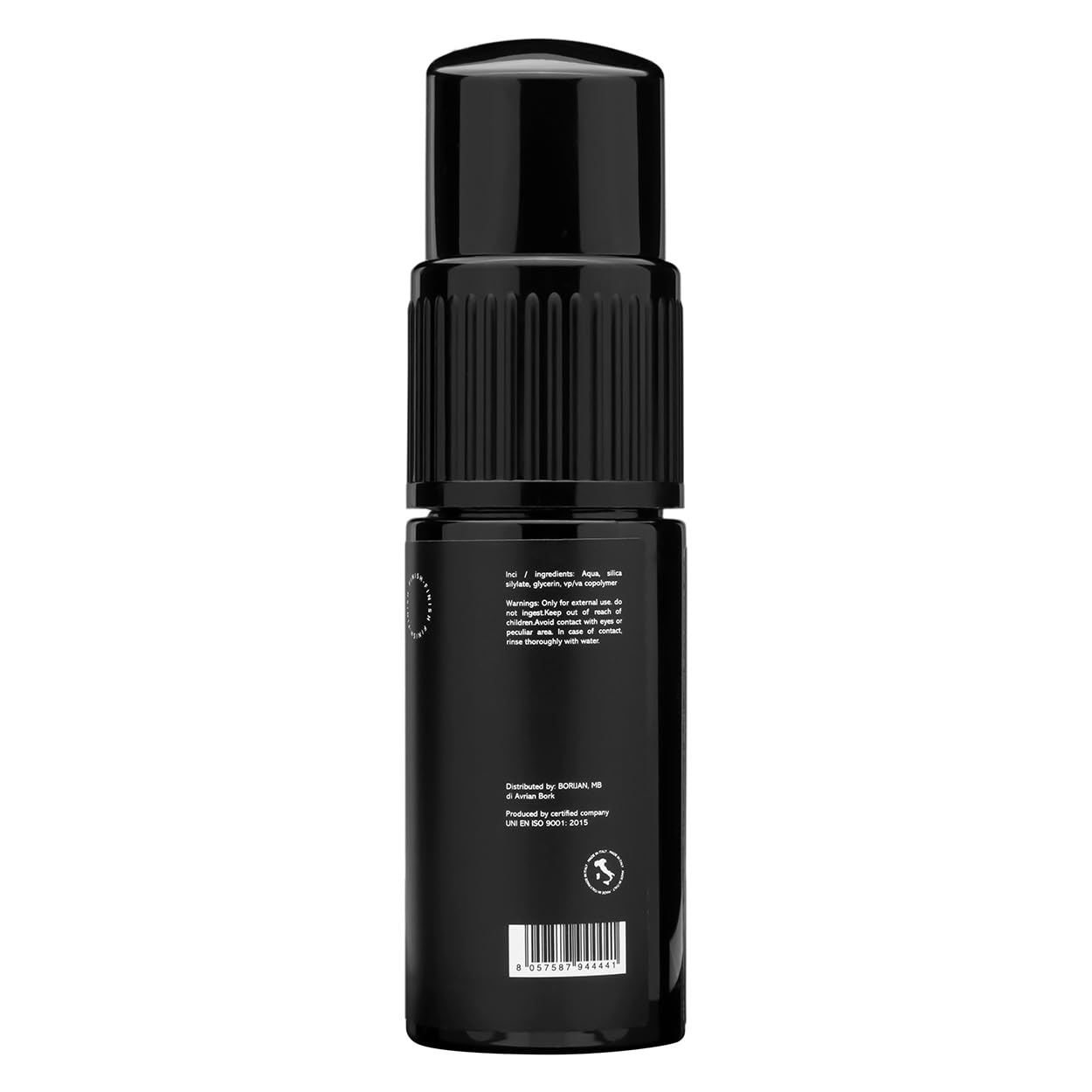 Borijan Volumizing Hair Powder applying on roots for long-lasting hold.
