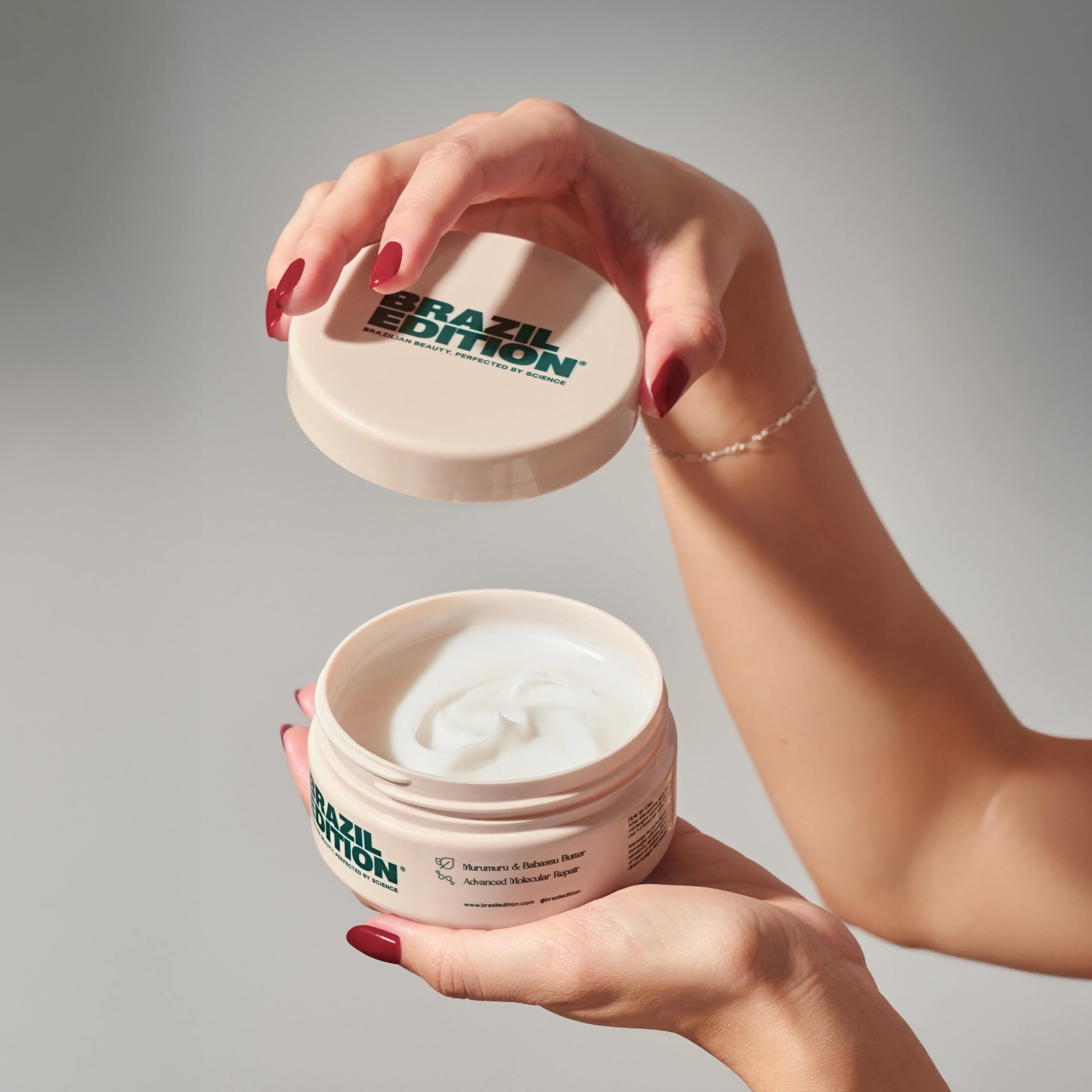 Pair BRAZIL EDITION with Leave-In Treatment for extended repair.