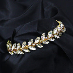 Brihasory headband decor suitable for parties and galas.