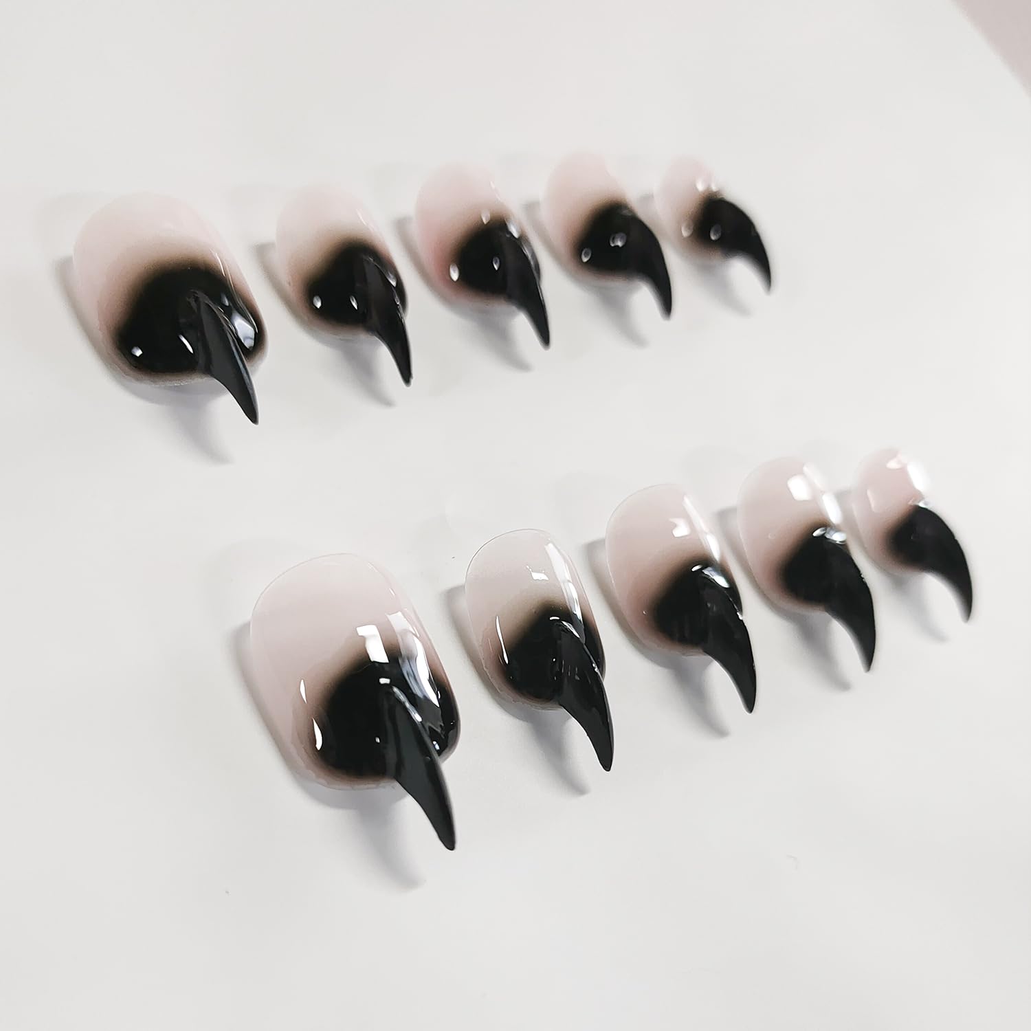 BRKYKGK Cat Claw nails jelly glue sheet for quick secure adhesion.