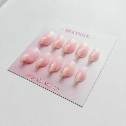 BRKYKGK Cat Claw Press-On Nails on hand for quick glam in minutes.