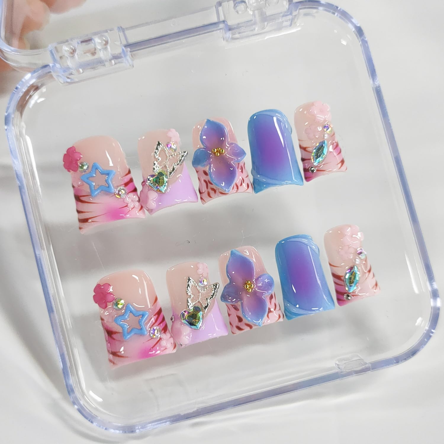 BRKYKGK flower design nails for soft, feminine style and versatility.