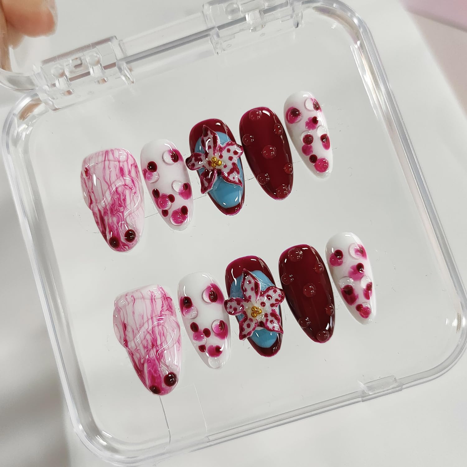 BRKYKGK jelly glue and tools kit supports mess-free, reusable nail applications.
