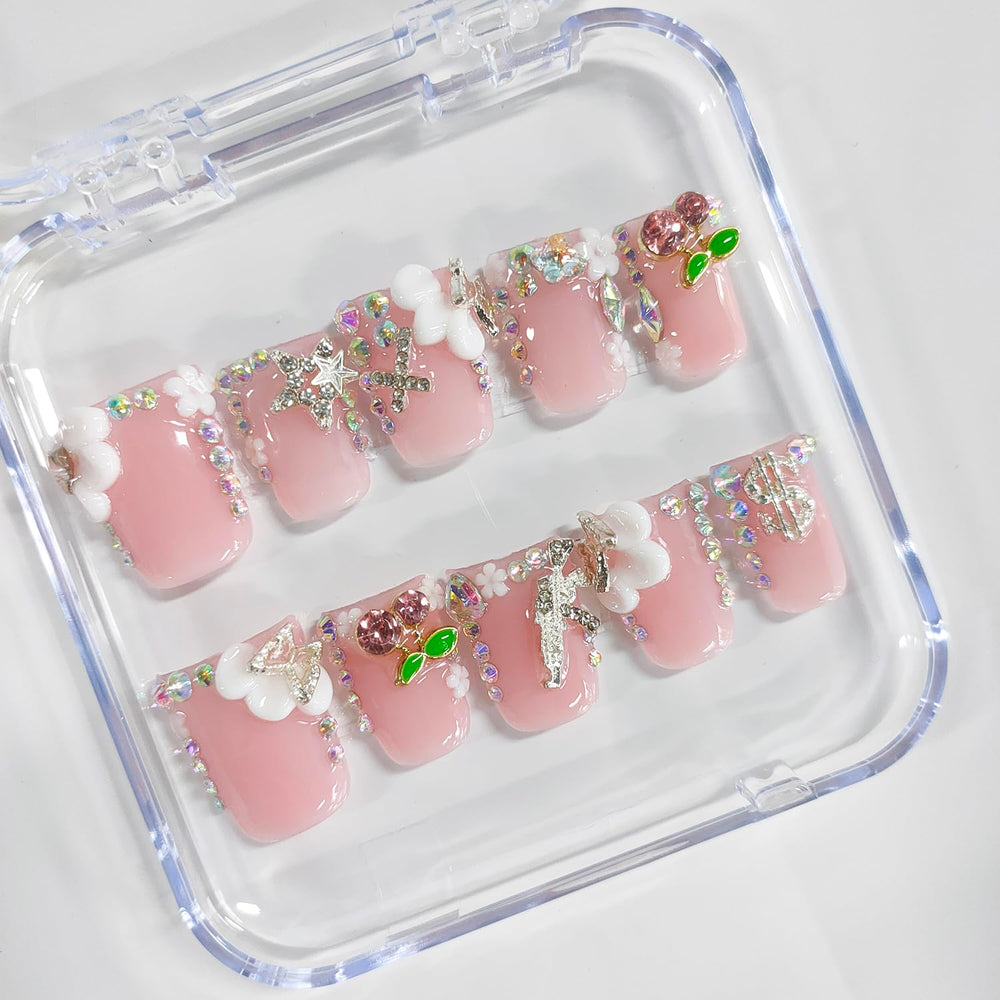 BRKYKGK nude-pink press-ons offer versatile natural style for day-to-night wear.