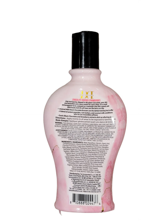 Brown Sugar 400X bronzing lotion texture close-up shows hydrating cocoa-strawberry formula for glow
