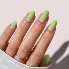 BTArtbox Almond pastel-green short nails offer a natural look and quick wear.
