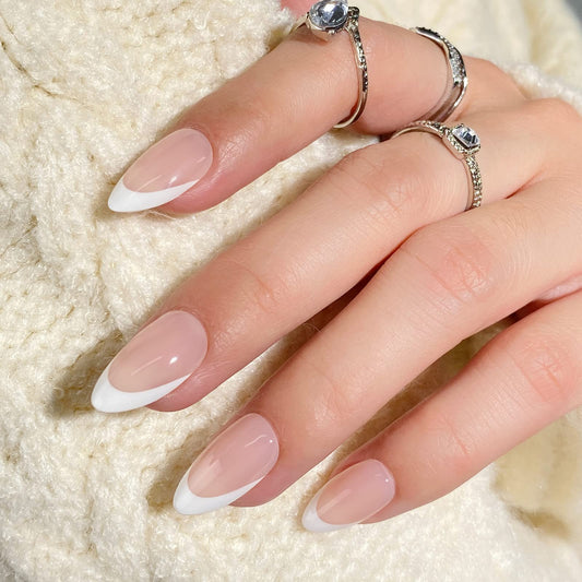 BTArtbox press-on nails with storage box, ready-to-use set.