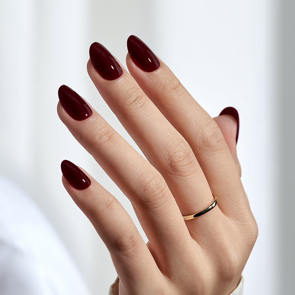 BTArtbox soft gel nails illustrating flexible wear and fit