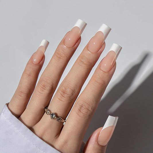 BTArtboxnails UV nail glue bottle designed for quick extensions and secure adhesion.