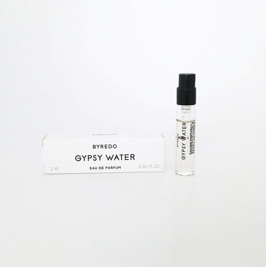 Byredo Gypsy Water bottle close-up highlighting warm amber and citrus notes