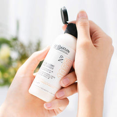 C.O. Bigelow Extra Light Face Lotion ingredients label highlighting soothing aloe and chamomile.