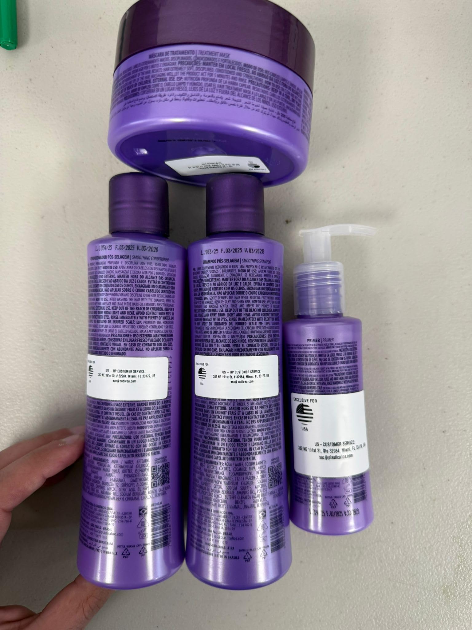 CADIVEU Plastica Dos Fios Conditioner tube delivering smoothing, shine, and manageability
